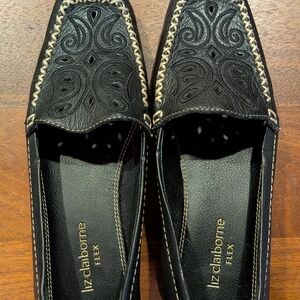 Liz Claiborne Black Embroidered Slip-On Loafers with Contrast Stitching